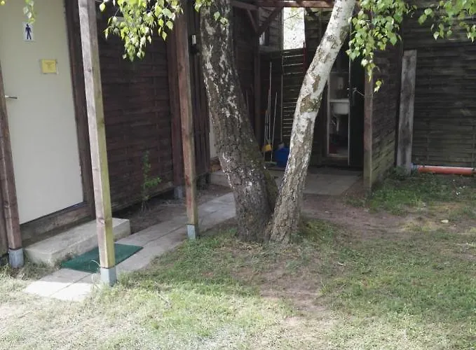 Konukevi Bauwagen Mit Gemeinschaftsbad Rheinsberg